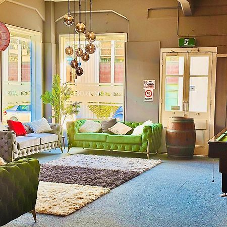 Crashpalace Backpackers Napier Extérieur photo